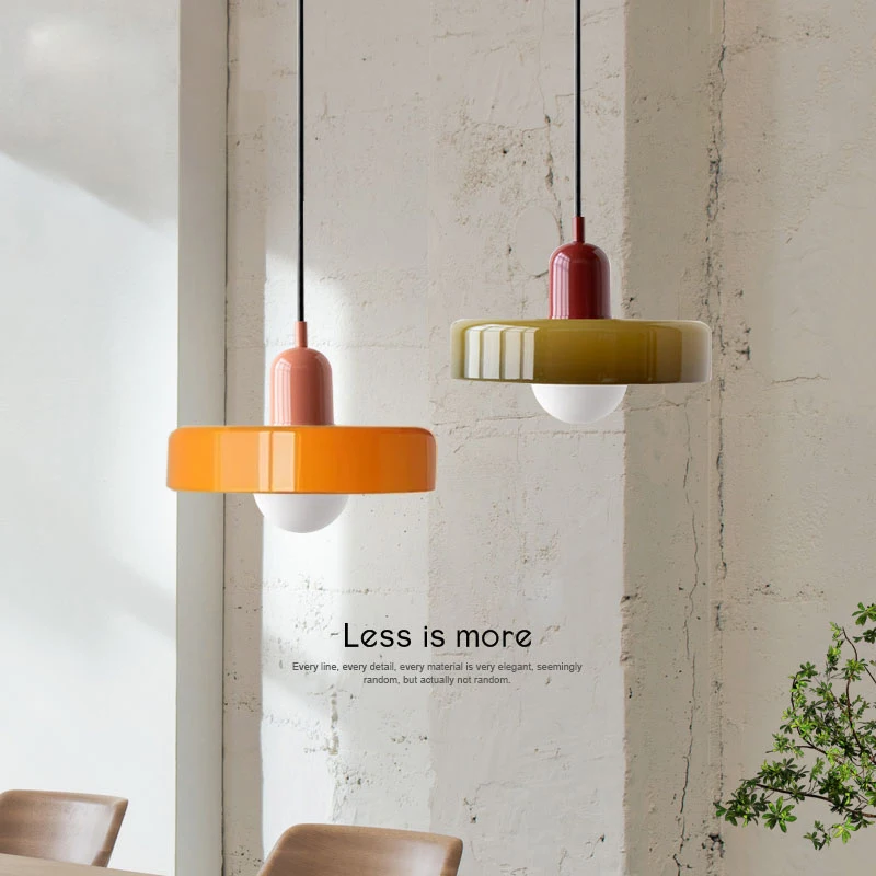 Medieval Bauhaus restaurant pendant lamp Modern bedside lamp Personalized cream colored glass single-head pendant lamp