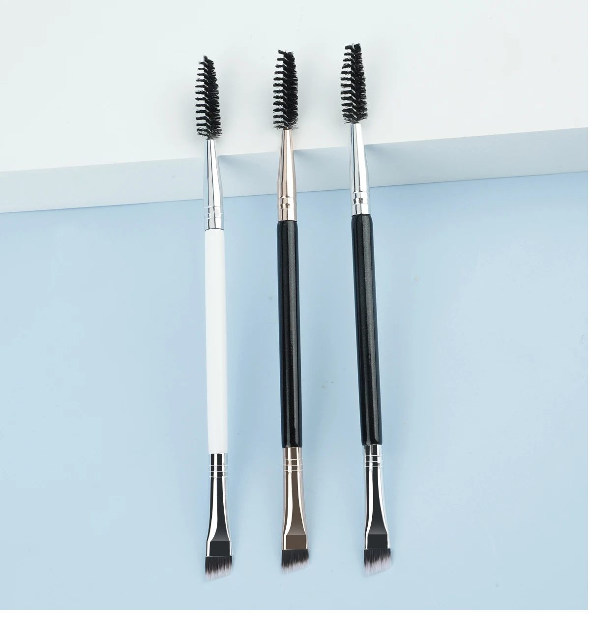 2-in-1 Augenbrauenbürste & Wimpernkamm Set – 2 Stück, Doppelseitig, Für Perfektes Augen-Make-up