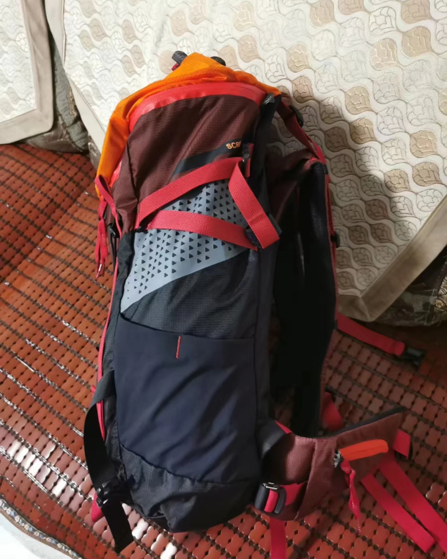 MYSTERY RANCH 2Day Firefighters Joint 32L Taktischer Outdoor-Bergsteiger-Reiserucksack Pendler-Rucksack – Detail 4