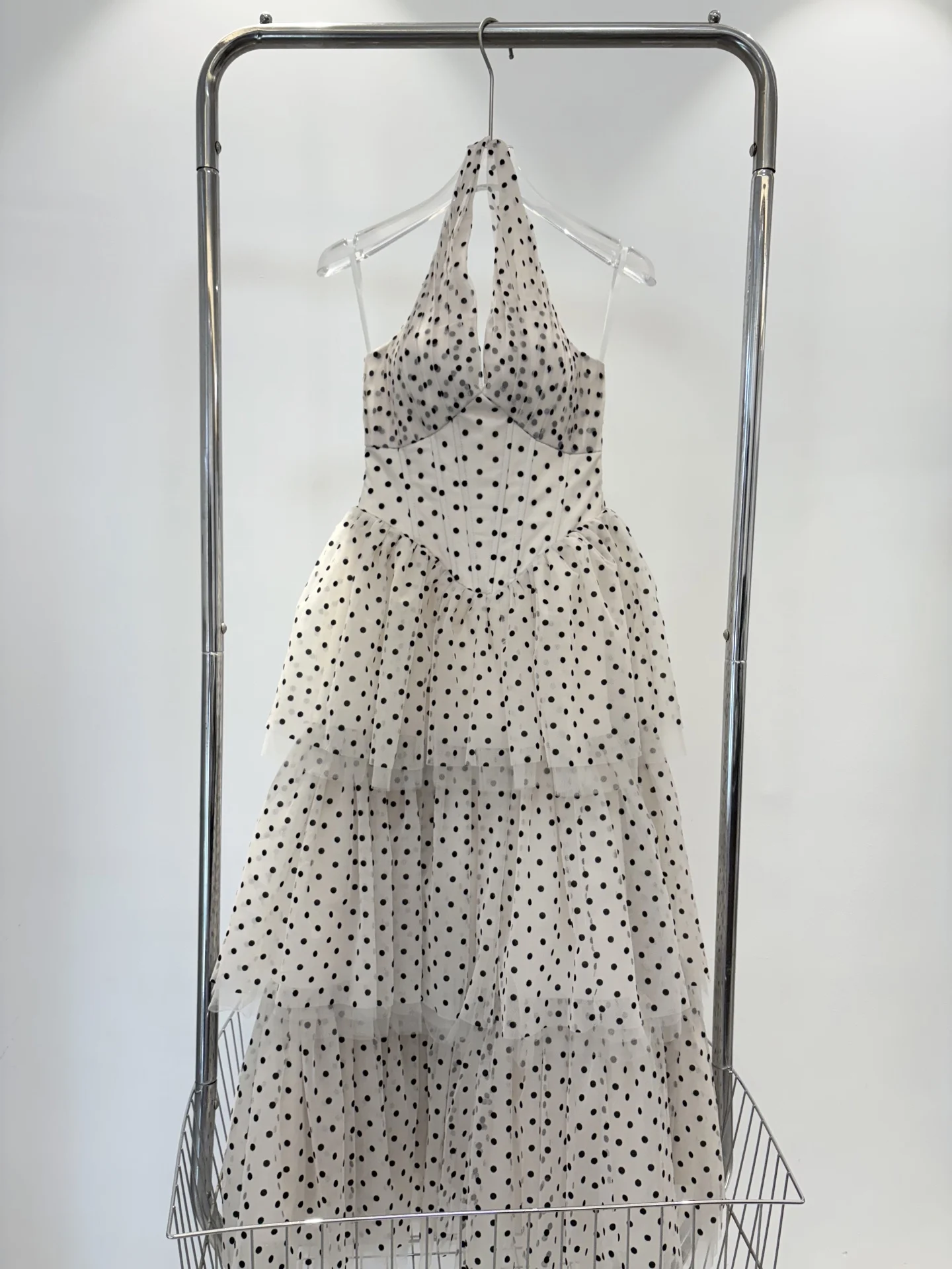 Vestido de festa com decote em v temperamento elegante bolinhas fio líquido em camadas bolo vestido longo vestidos femininos 2025 verão novo