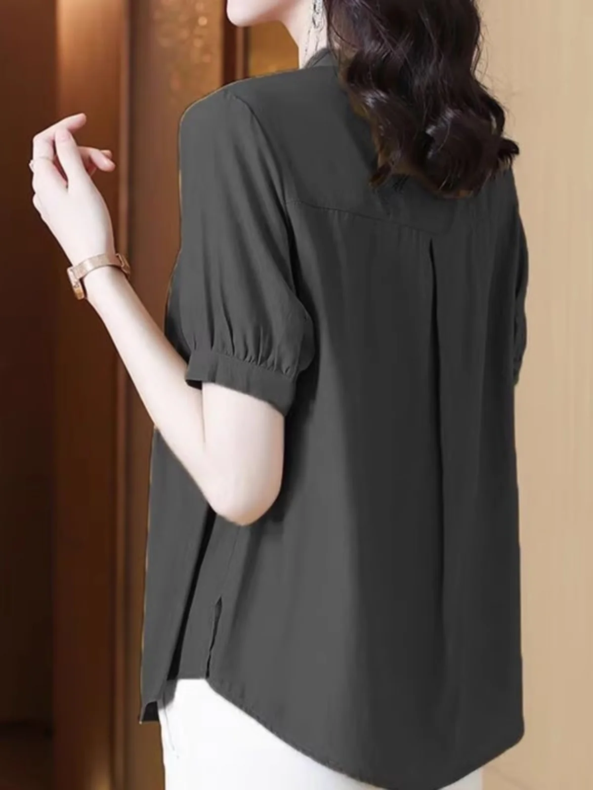 エレガントな無地カジュアル薄手半袖シャツセット-中年ママ向け-夏の新作-ゆったりフィット-耳カバー付き