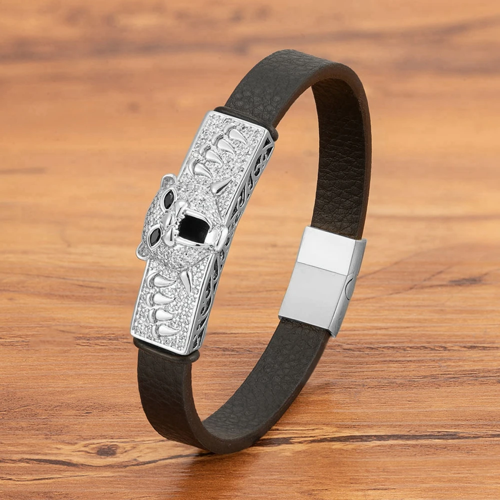TYO A Diamond Studded Leopard Group Men's Stainless Steel Genuine Leather Bracelet With Simple Design