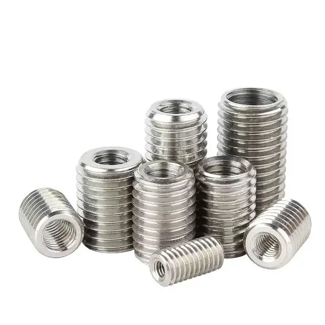 M2 M3 M4 M5 M6 M8 304 Edelstahl Innen- und Außengewinde-Adapter Schraubenmuttern Gewindeumwandlung Steckschlüssel-Schraubenmutter – Detail 2