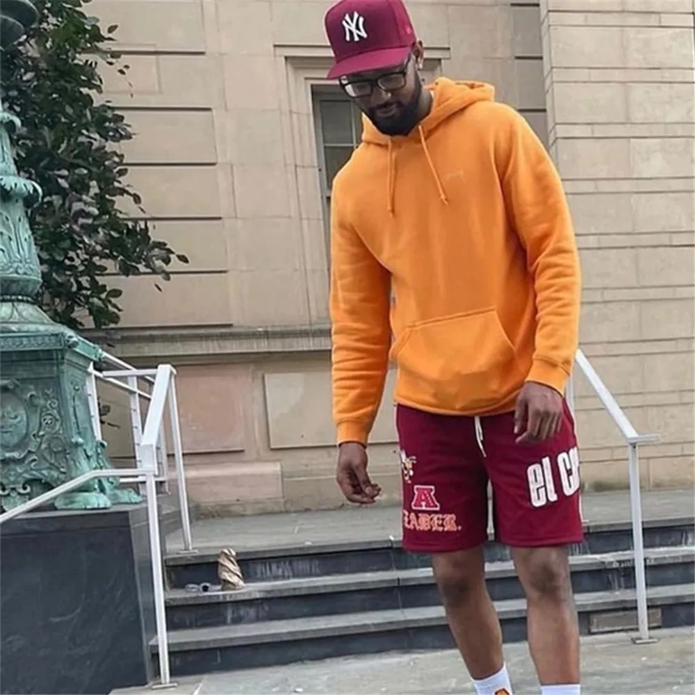 กางเกงขาสั้นเล่นฟิตเนสสำหรับผู้ชายกางเกงขาสั้นเล่นกีฬาบาสเก็ตบอลตาข่ายระบายอากาศได้ดี