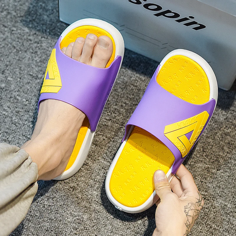 جديد الأصفر الأرجواني زوجين الصيف النعال الفاخرة مصمم الشرائح الرجال النساء الشاطئ النعال مريحة الوجه يتخبط الرجال إيفا النعال