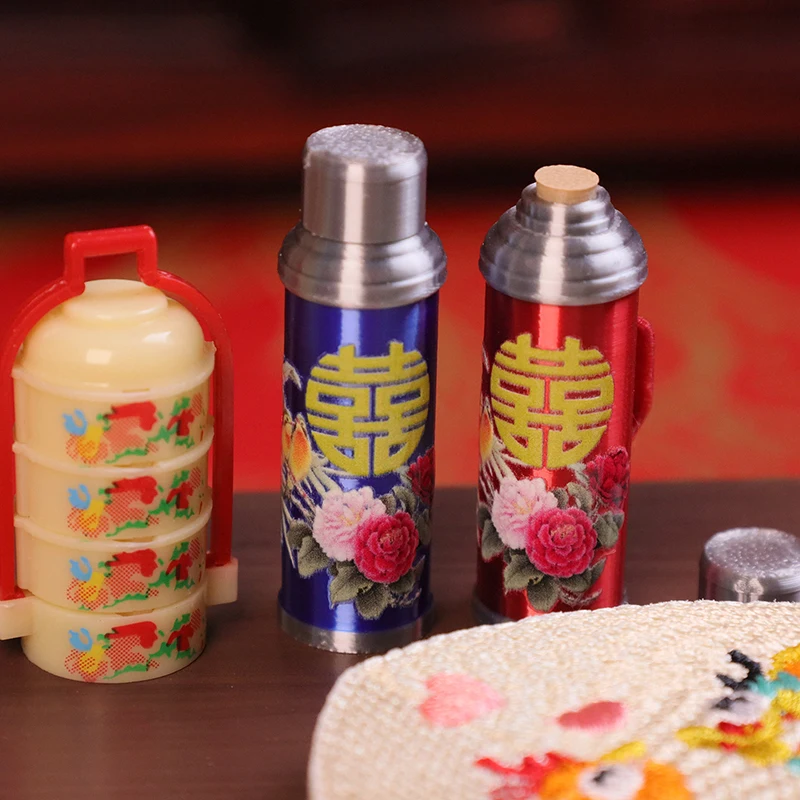 1Pcs 1/12 Mini Dollhouse Chinese Nostalgic Scene Warm Water Bottle Model Toys Dollhouse Miniature Accessories Decoration