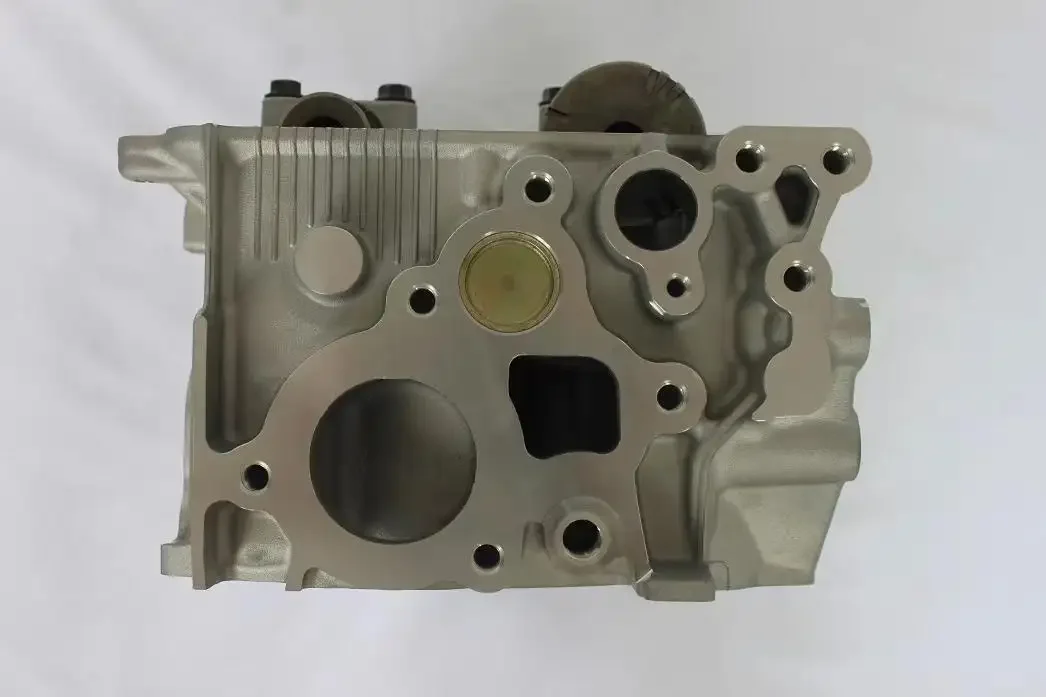 QR20 QR25 Cylinder Head Engine Parts For Nissan 11040-8H301 11041-MA00A Car Parts X-TRAIL