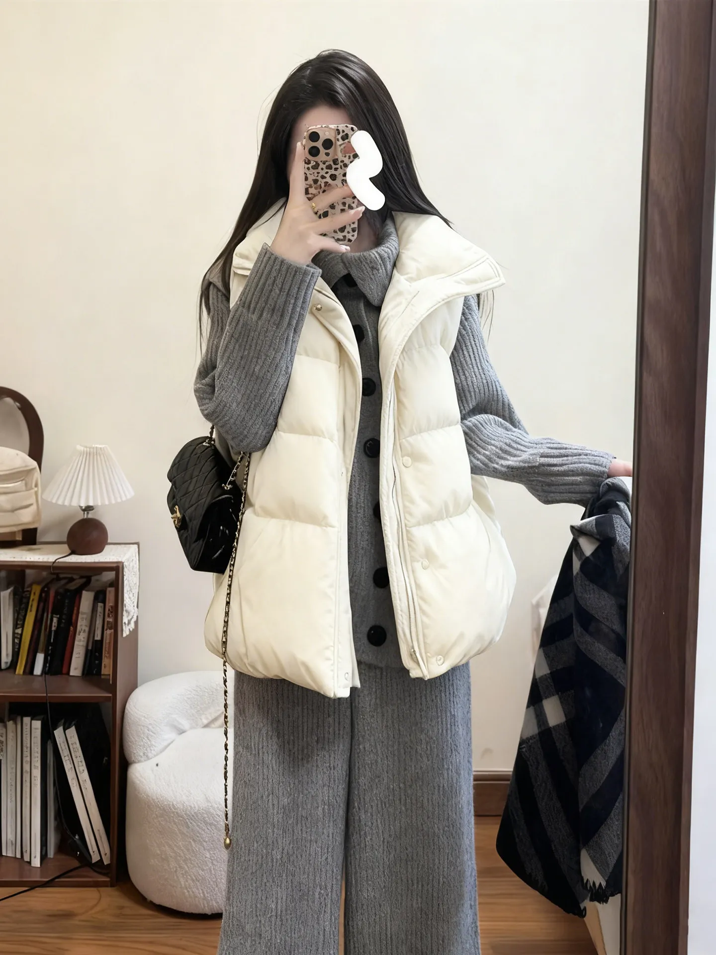 Thickened Knitted Cotton Vest Women's Outerwear Fashionable Small Size Warmth Autumn Winter New Arrival Polyester Fiber