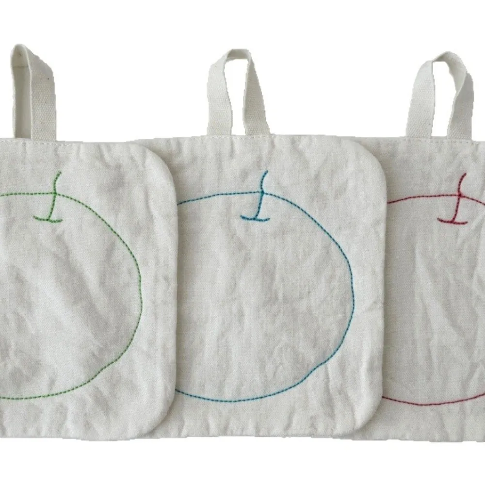 New Embroidery Insulation Pads Soft Hand Towel Type Cotton Placemats Square Shape Cloth Napkins Table Decor