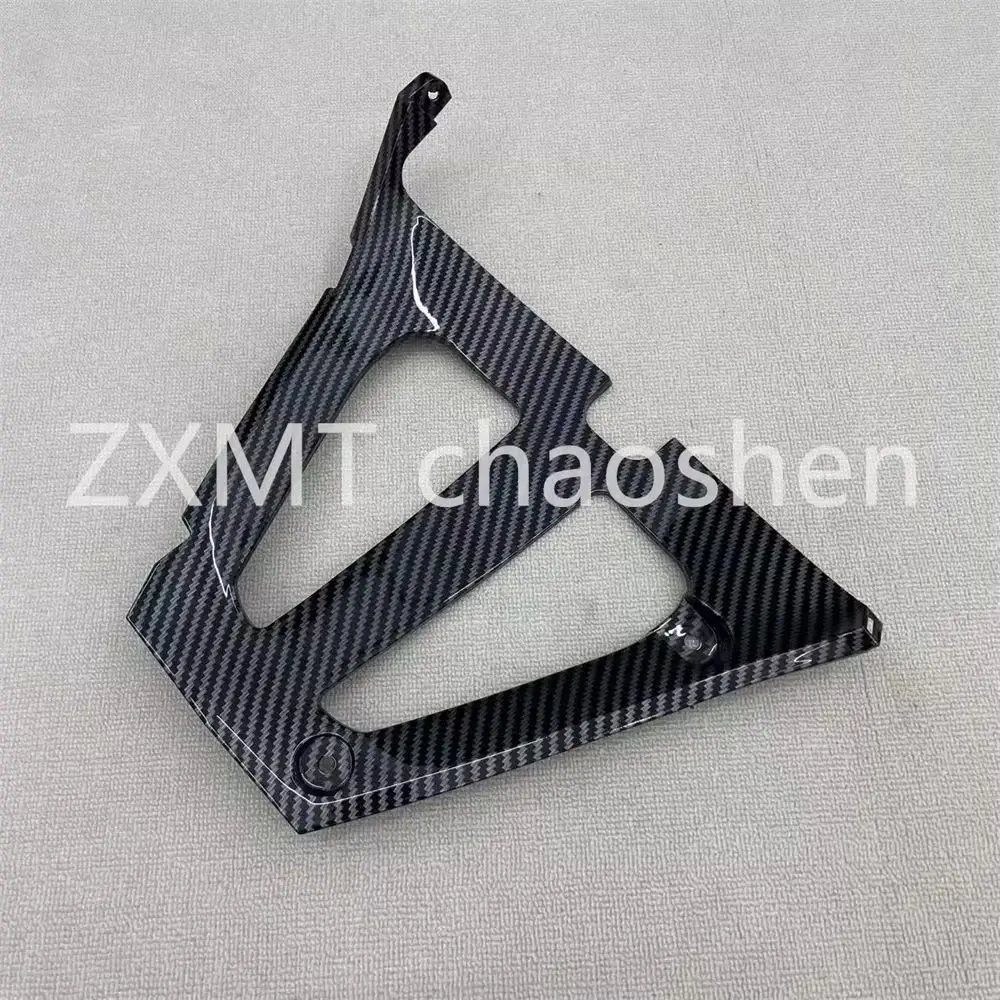 The ABS motorcycle fairing is suitable for GSXR750 600 K4 lower cover triangular mesh with carbon fiber paint from 2004 to 2005