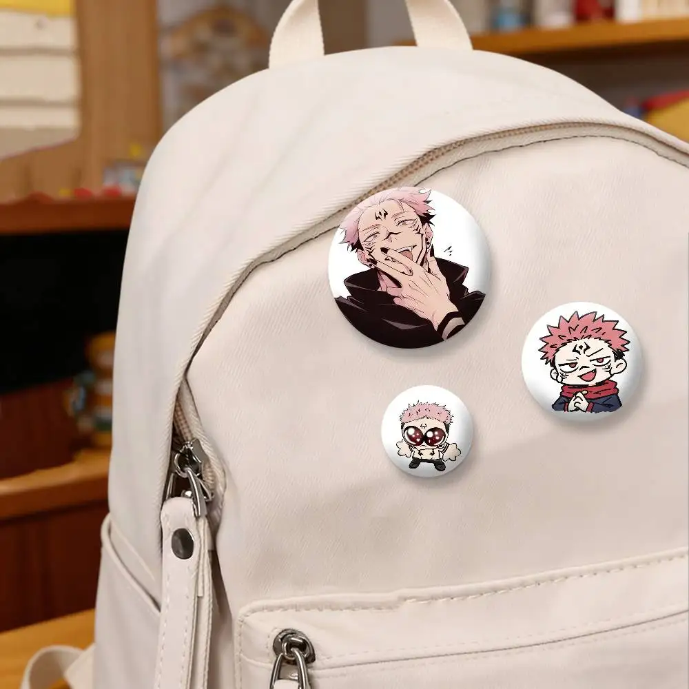 J-Jujutsu Kaisen RR-yomen Sukuna Badges Creative Tinplate Button PinsBrooch Badge Clothes Backpack