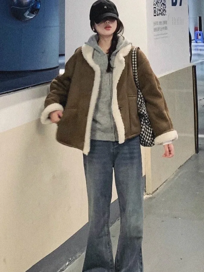 Jaqueta Retro de Pele de Cordeiro Thiened para Mulheres, Casaco de Algodão Solto e Quente para o Inverno, Com Fechamento de Botão e Exterior Fofo