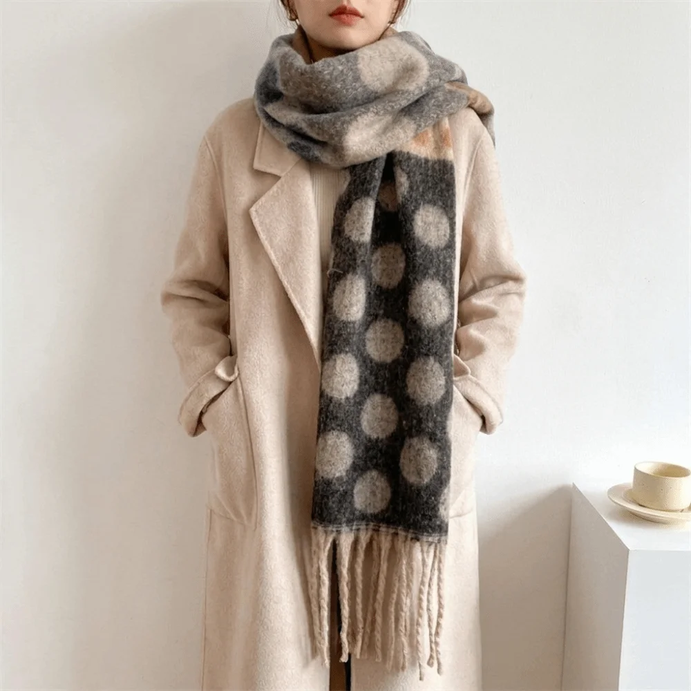 Luxury Feel Soft Faux Cashmere Scarf Warm Fabric Thick Polka Dot Pattern Shawl Long Tassels Retro Style Neck Wrap Daily Outfit