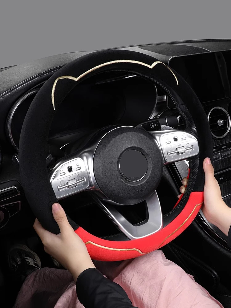 

New Arrival Cartoon Cute Cat Ear Pattern Winter Plush UnIversal Anti Slip Protective Car Steerign Wheel Cover Handle Cover