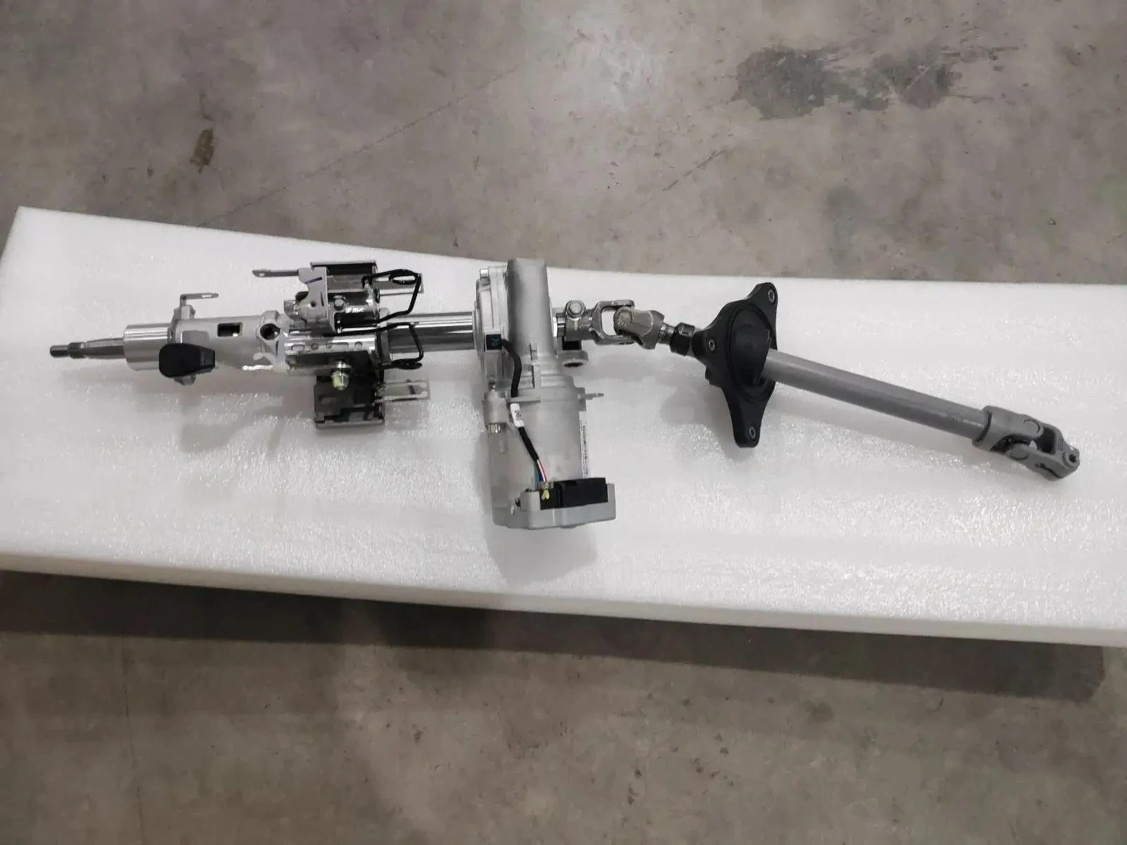 New Seal 06GT Intelligent Driving Edition EHEA-3414010 Electric Power Steering Column Universal Joint Assembly DC 12V BYD