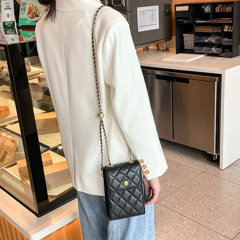 Cowhide All-Match Mobile Phone Bag Female 2024 New Fashion Chain Bag Special-Interest Design Mini Messenger Bag Female Summer