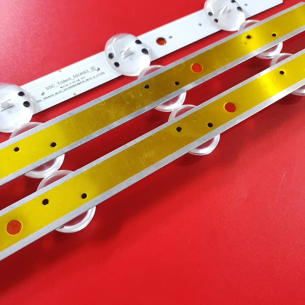 شريط LED لـ 55UN6950 55UK6090 55UK6200 55UK6300 55UK6360 55UK6400 55UK6470 55UM6910 55UM6950 55UM7000 55UN6950ZUA 55UM7050