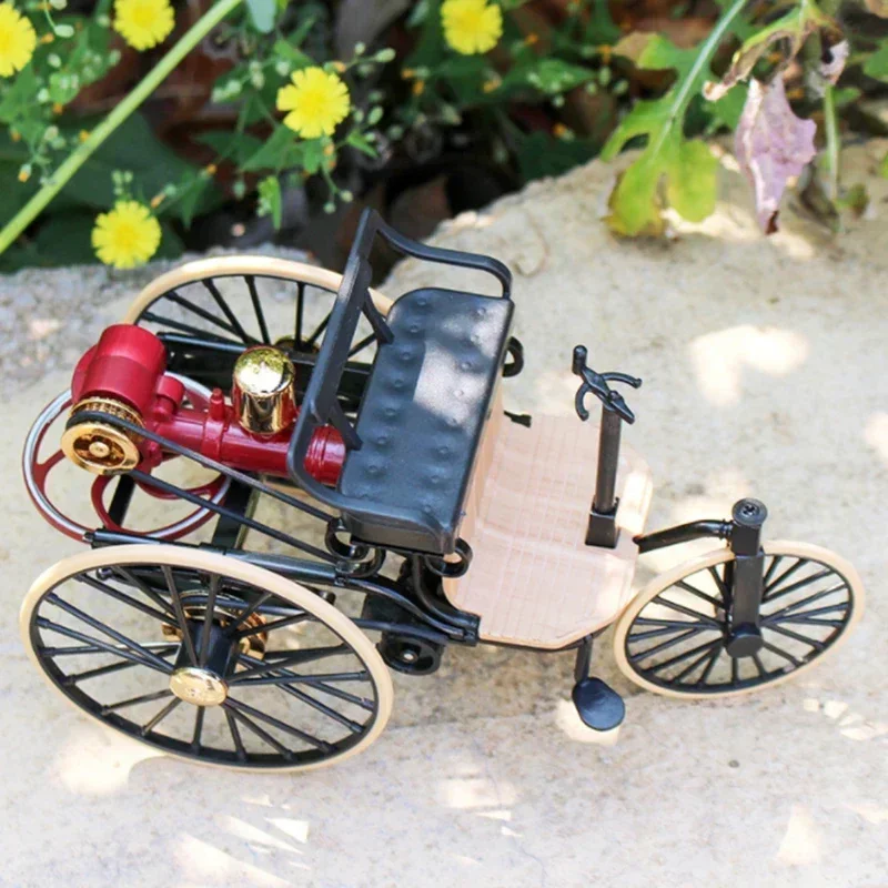 子供のための古典的な三輪車モデル,1:12 1886,ベンツ特許モーター合金,ダイキャスト金属玩具,レトロな古い車,シミュレーションコレクション