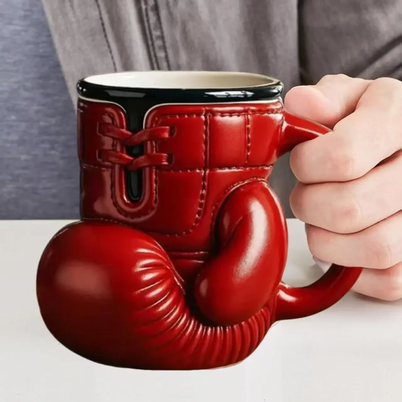 Weird boxing gloves, mugs, stainless steel cups, coffee cups, resin handicrafts, tabletop ornaments