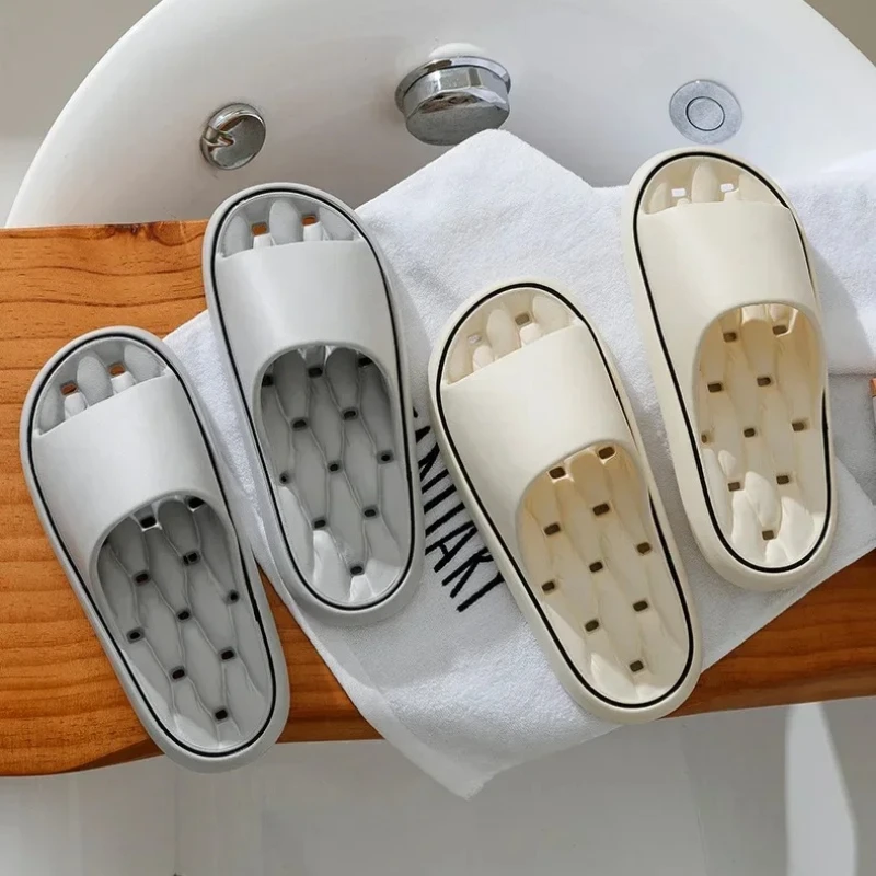 Anti-Slip Silent Durable Home Bathroom Slippers for Men And Women with Feces-like Sensation And Leaky Bottom