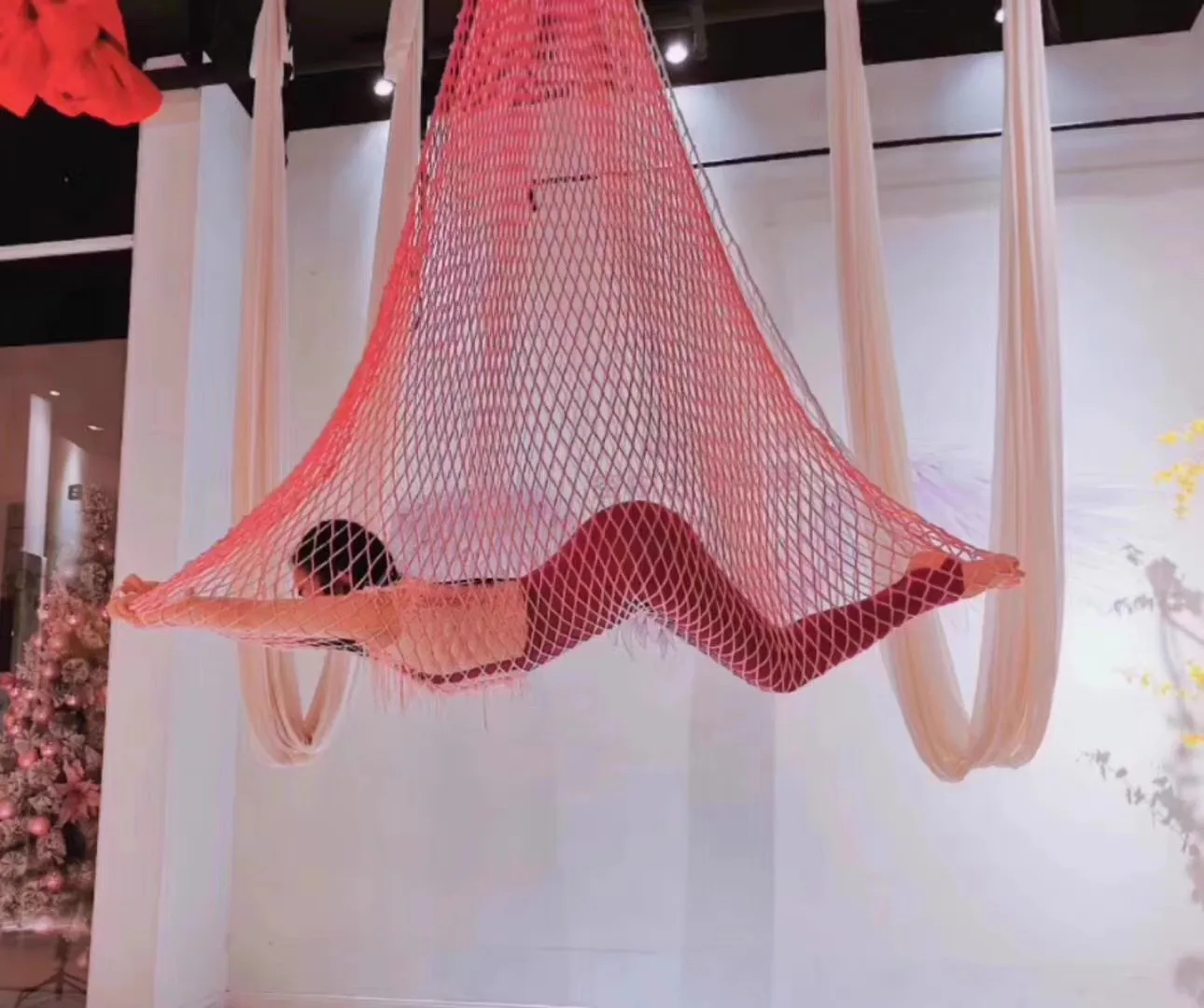 Yoga Studio Aerial Swing Hanging Net High Altitude Gravity Yoga Hammock Rope Suspended Bed Net Multifunctional