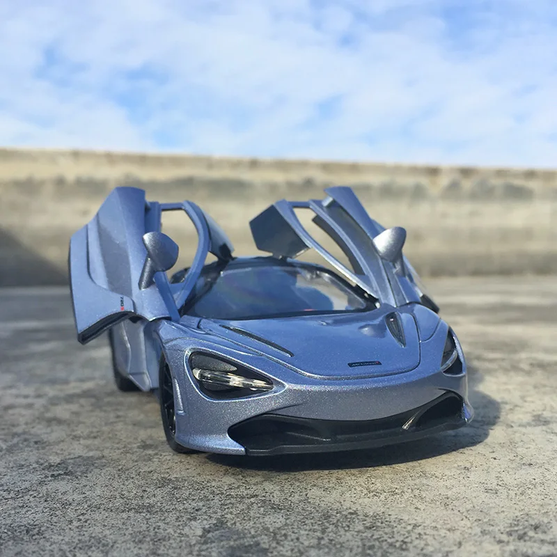 

Спортивный автомобиль McLaren 720s в масштабе 1:32, модель литая под давлением из металлического сплава, автомобиль со звуком и фото, подарки для парня, подарок с мальчиком