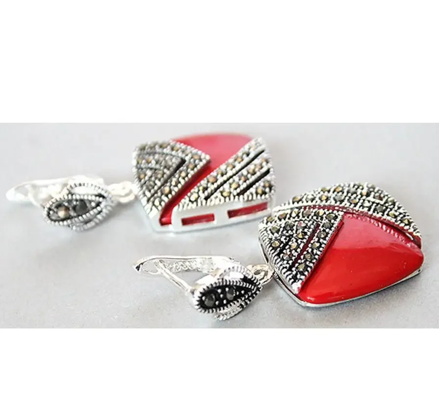 

Очаровательные женские квадратные серьги из серебра 925 пробы с красным кораллом и марказитом, 1 дюйм