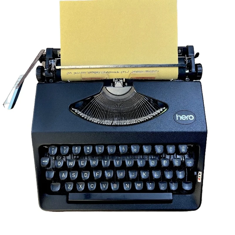 

Старый английская пишущая машинка, механическая печатающая, обычная коллекция ретро-арта, подарки, старые вещи