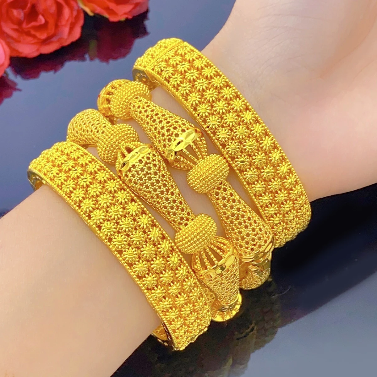 Goldene Naher Osten äthiopisches Mädchen vergoldete Armbänder Dubai Damenmode äthiopischer arabischer Handschmuck Braut Hochzeitsgeschenk – Detail 1