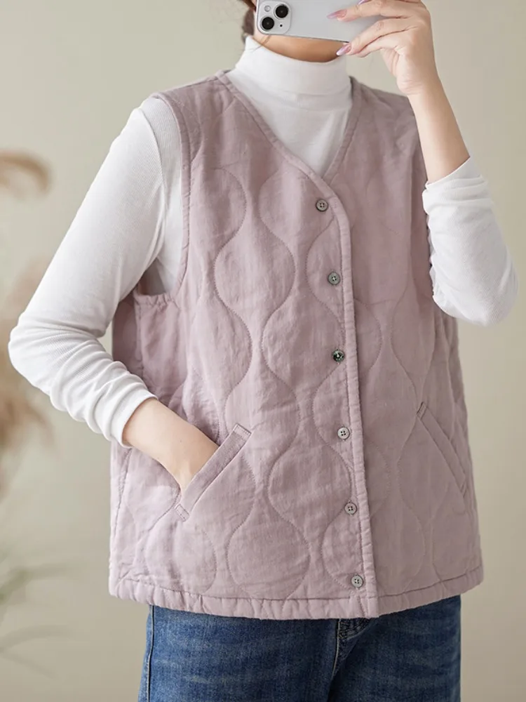 

Retro Lightweight Cotton Vest Women's Winter Layering Svel oulder Pad Slimming Warm Top Versatile V-Ne Thiened Co...