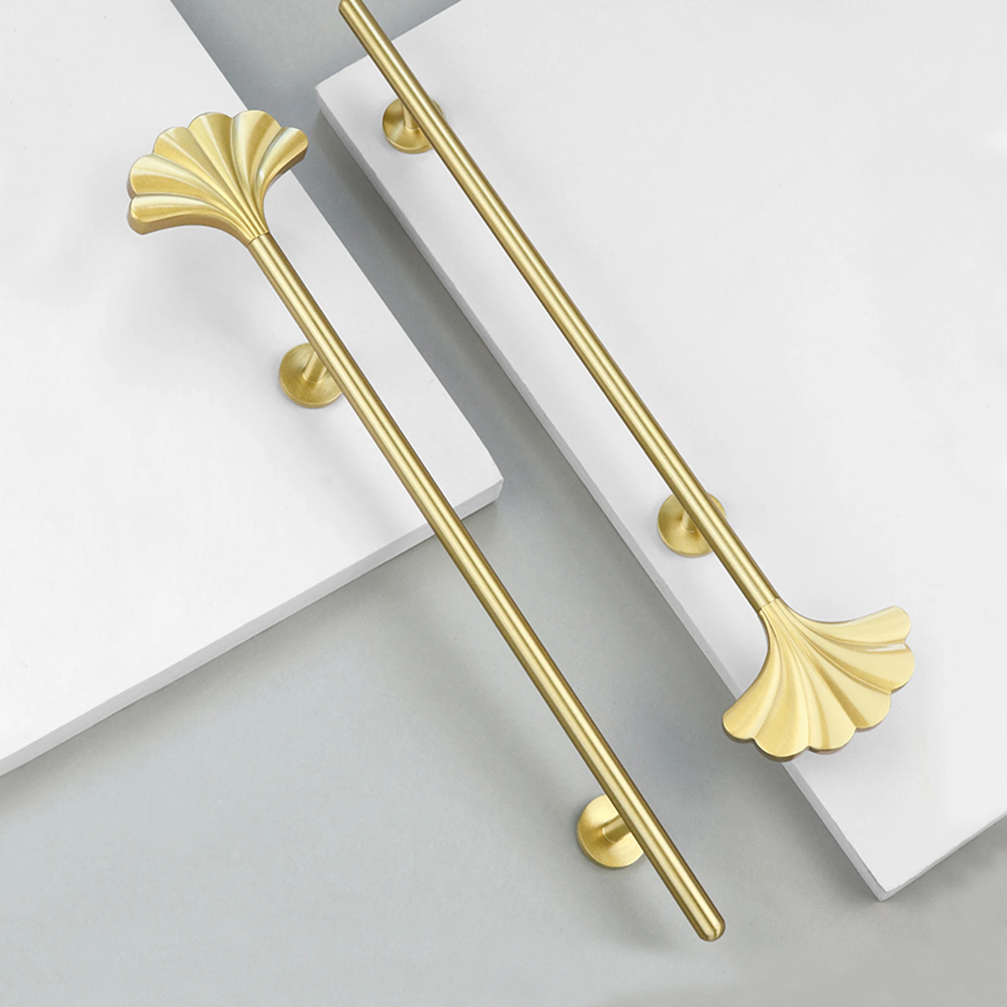 1PC Solid Brass Ginkgo Leaf Shape Furniture Handles Gold Cabinet  Handles Hardware Home Decor Wardrobe Pulls Cupboard Door Knobs image 2