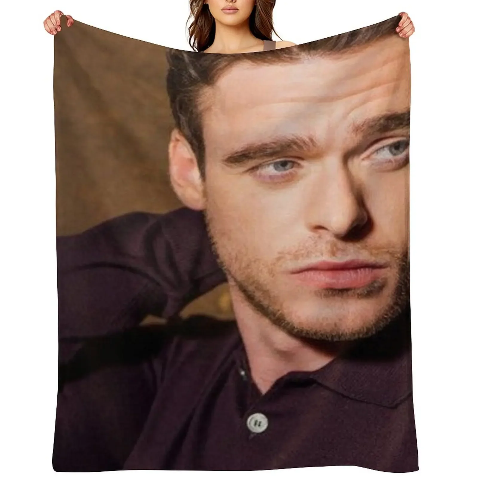 

richard madden Throw Blanket Travel Stuffeds Luxury Designer Luxury St Blankets