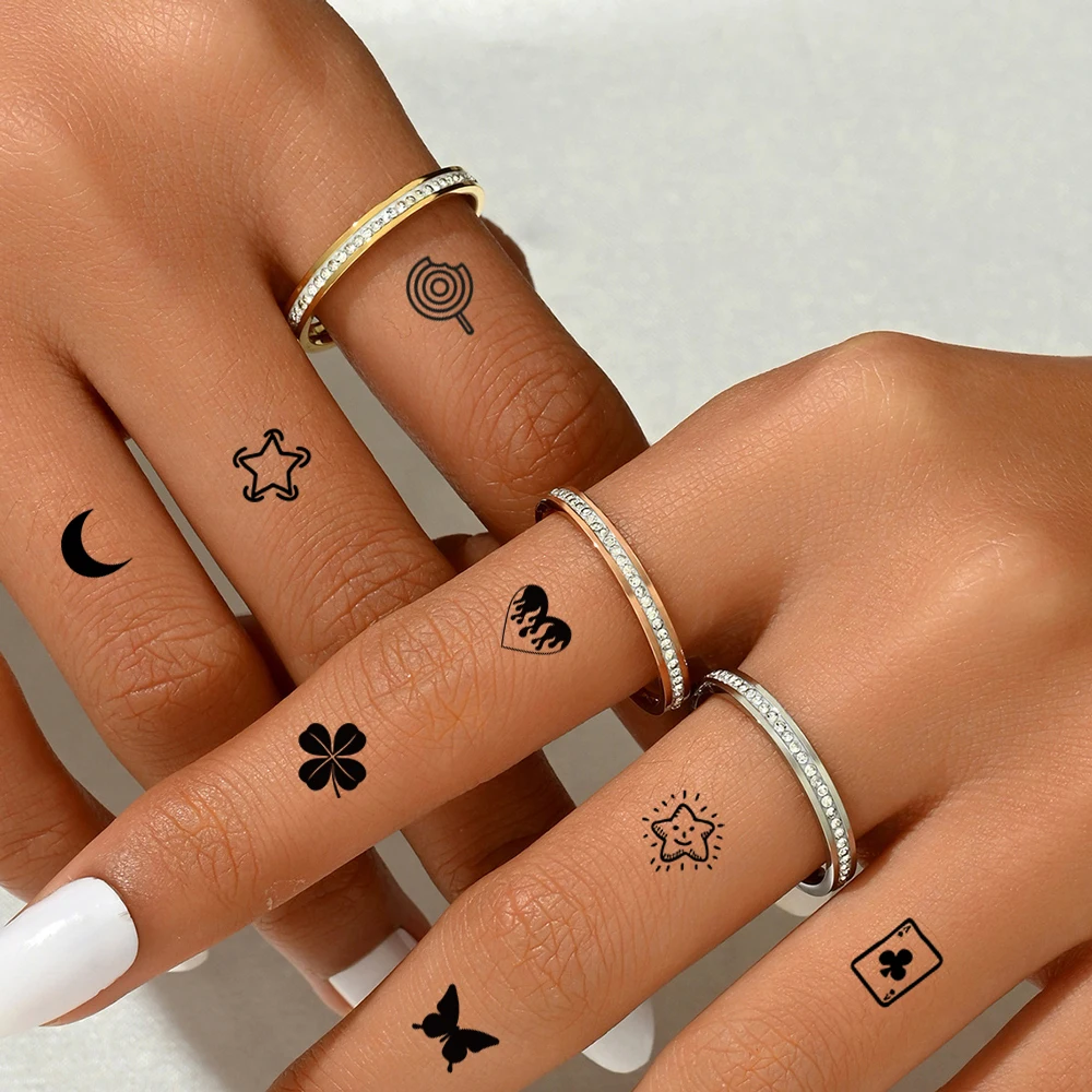 10 أوراق الوشم المؤقت اليد فنجر الوشم للنساء الرجال صغيرة لطيف الزهور فراشة يترك نجوم القمر القلب ملصقات صغيرة