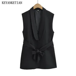 KEYANKETIAN 2024 nuovo lancio donna con decorazione cintura gilet nero elegante semplicemente sottile canotta di media lunghezza gilet senza maniche