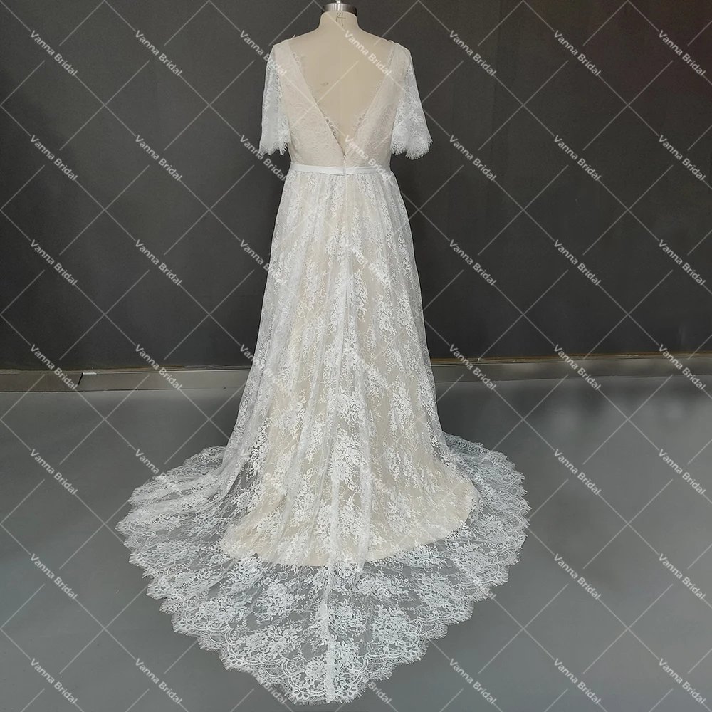 Abito da sposa da spiaggia senza schienale con scollo A v in pizzo Boho maniche corte elegante Tulle applicato 2021 una linea romantica fiori 3D abiti da sposa