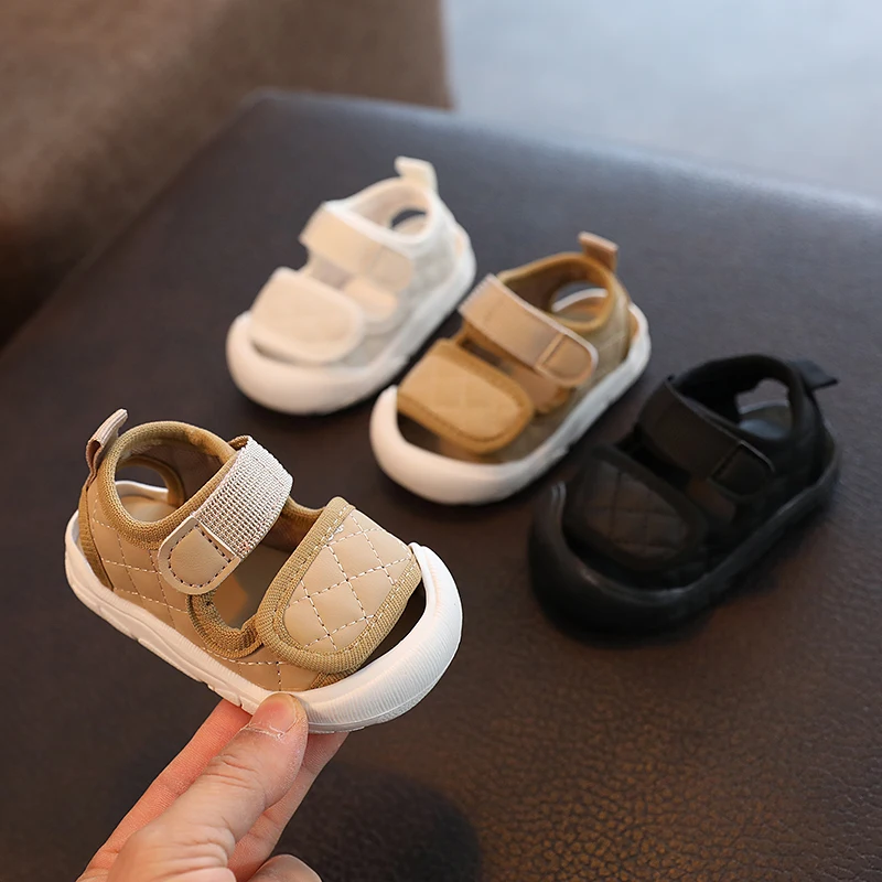 Sandales de printemps et d'été pour bébés, chaussures pour tout-petits de 0 à 2 ans, 1 bout fermé, anti-rika, chaussures non tombantes pour garçons et filles, nouvelle collection