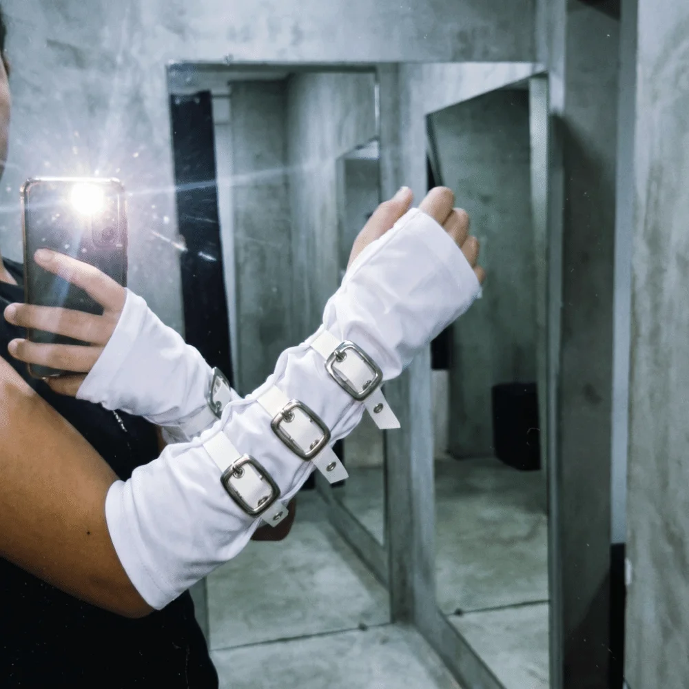 Polyester Punk Arm Sleeves White Metal Buckles Dark Gothic Arm Covers Lightweight Nonstretch Fabric Half-arm Sleeve Gloves