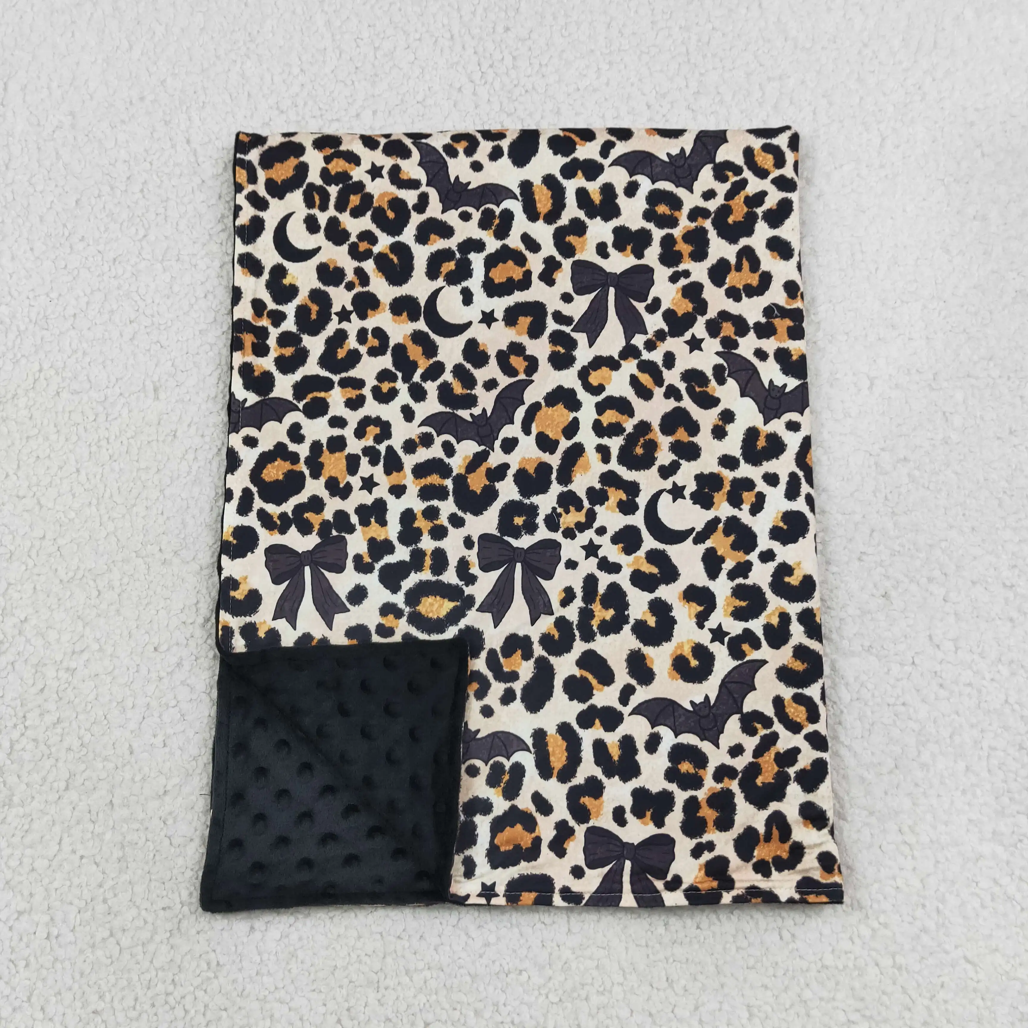 Wholesale Baby Girl Children Fall Thin Quilt Kids Girls Bats Bows Leopard Halloween Bedding Toddler Girls Flannel Blanket