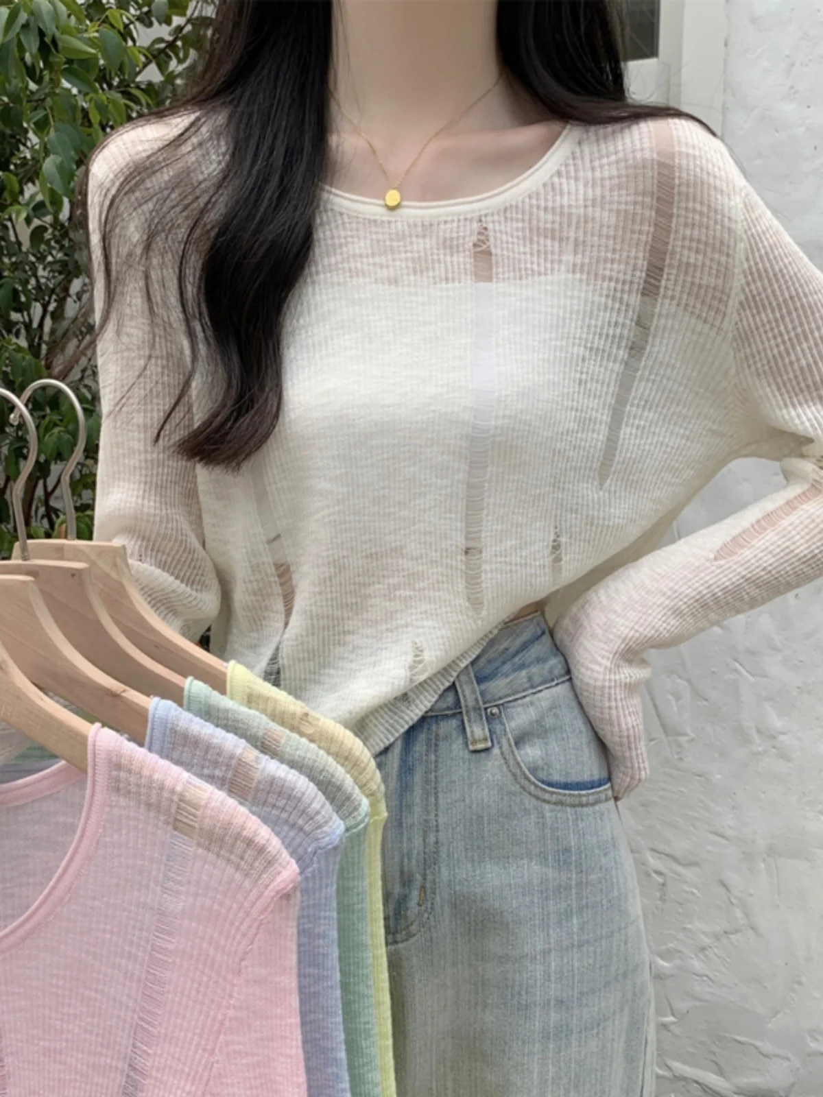

Summer Ice Silk Long Sve Knitted Sun Protection Clothes Women's Lightweight Hollow out Breathable T-irt Sweet Sle Loos...