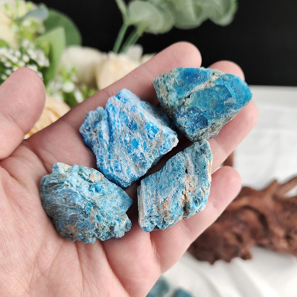 100g/Bag Natural Raw Rough Stone Quartz Blue Apatite Crystals Rock Healing Reiki Mineral Aquarium Home Room Decoration