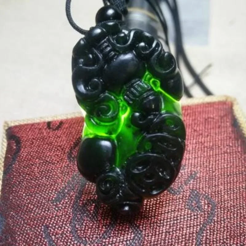 Para czarnego zielonego jadeitu rzeźbione pieniądze Pixiu wisiorek naturalny chiński smoczy naszyjnik urok biżuteria moda Amulet na szczęście prezenty — zdjęcie 5