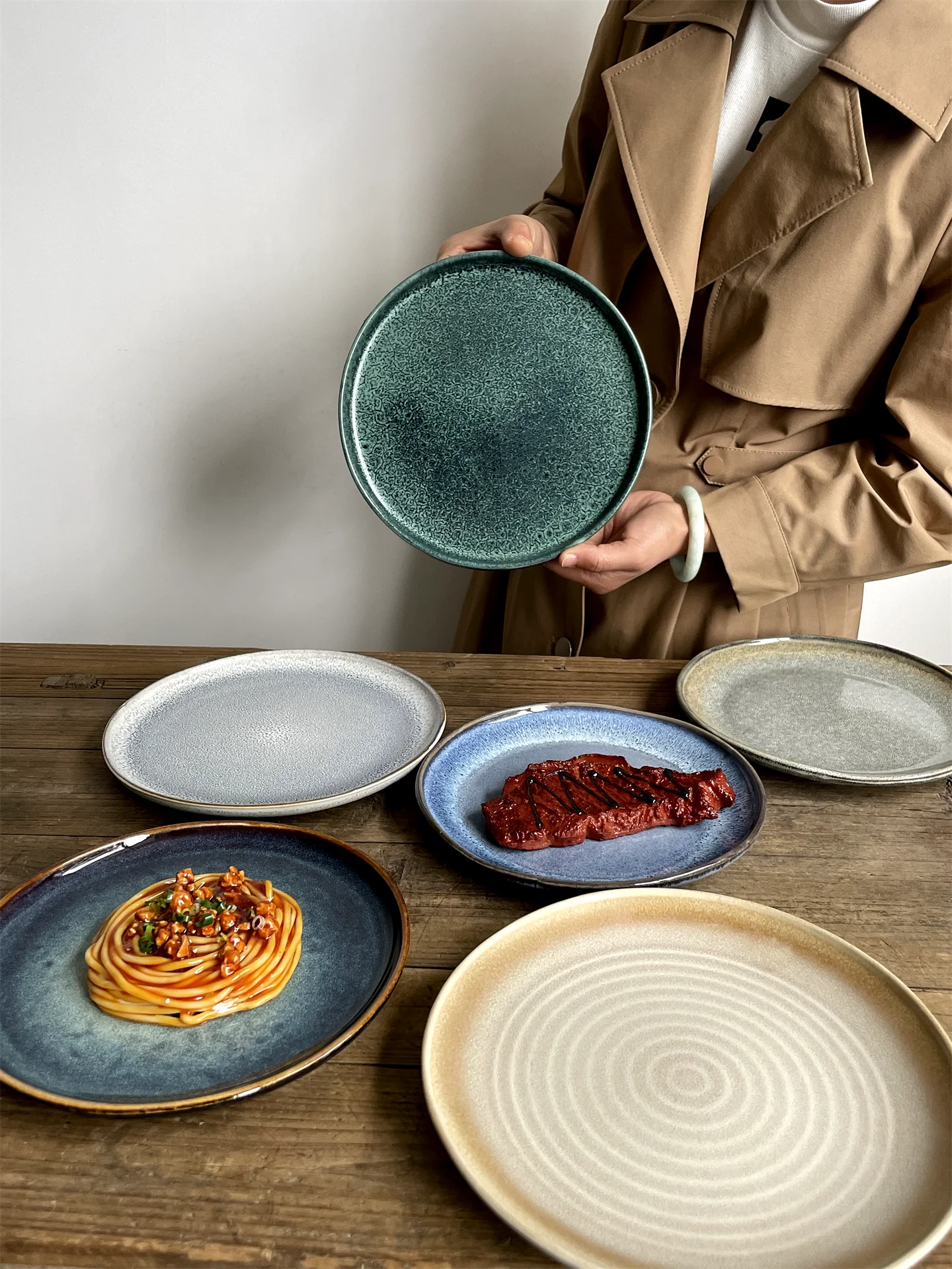 

Креативная керамическая тарелка для ужина, круглая, для домашнего использования, столовая посуда, плоская тарелка, тарелка для западной кухни, тарелка для фруктов, тарелка для стейка