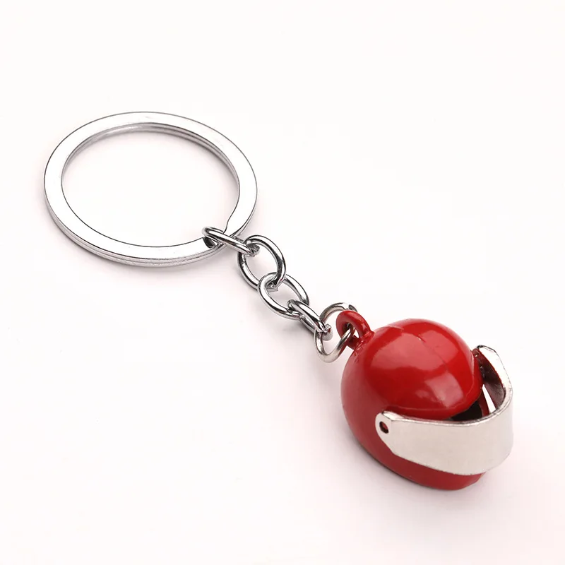 خوذة دراجة نارية موضة سلسلة مفاتيح إبداعية نموذج قبعة صلبة زينة حقيبة ظهر حلقة مفاتيح قلادة مجوهرات هدية للرجال والنساء