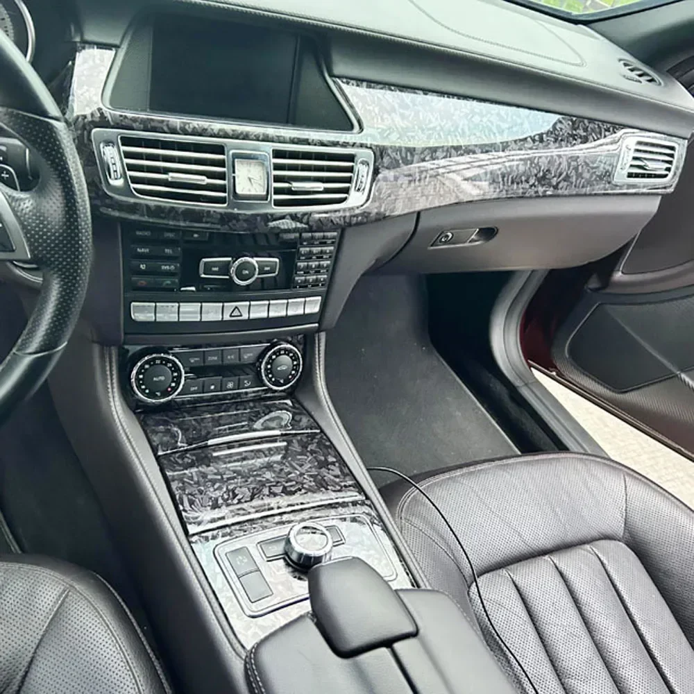 Dla Mercedes Benz CLS W218 2012-17 Naklejki z włókna węglowego na panel centralny sterowania i klamkę drzwi, akcesoria do stylizacji samochodu