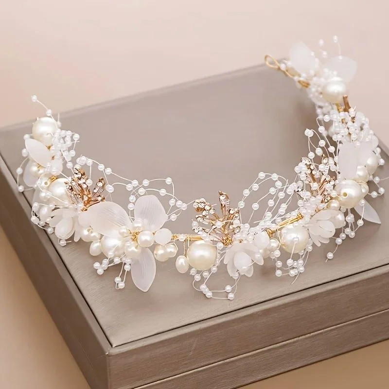 ブライダルパールフラワーヘッドバンドウェディングクラウンファッショナブルなヘアアクセサリー花嫁や特別な機会のためのエレガントなヘッドウェア