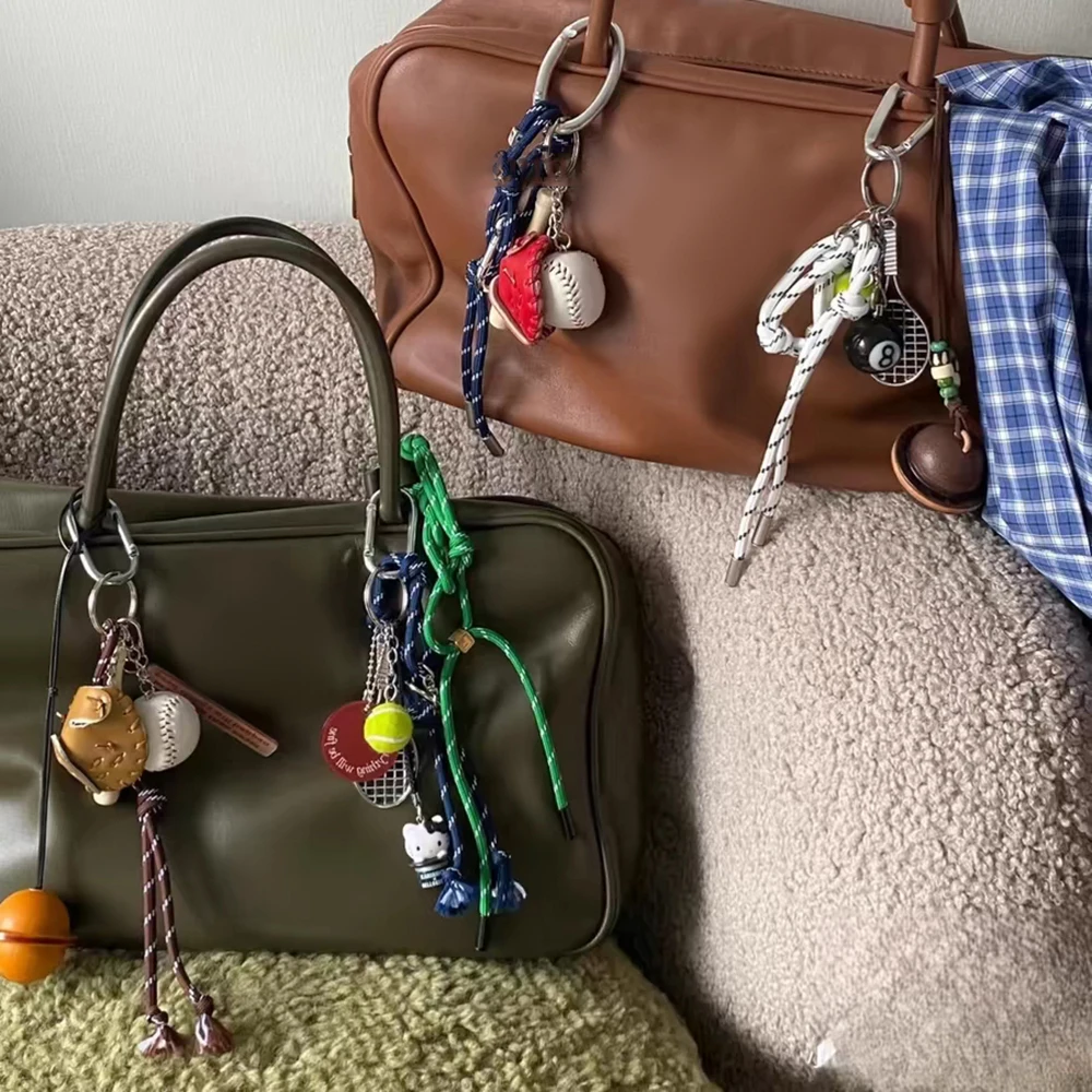 Ins-bolsa móvil de béisbol creativa personalizada, colgante de llave de coche, cuerda de escalada, pulsera decorativa para Airpods, cuerda tejida a mano