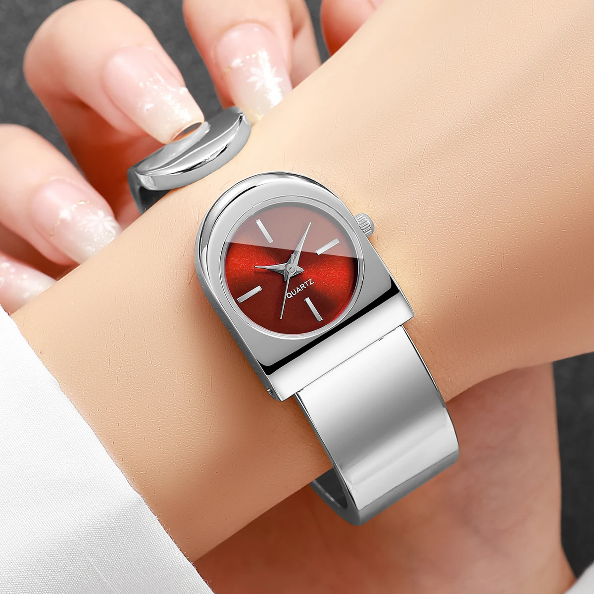 Fashion Unique Red Dial Women Quartz Watch Silvery Cuff Bangle Strap Wristwatch Chic Clock Relogio Feminino (Without Box)