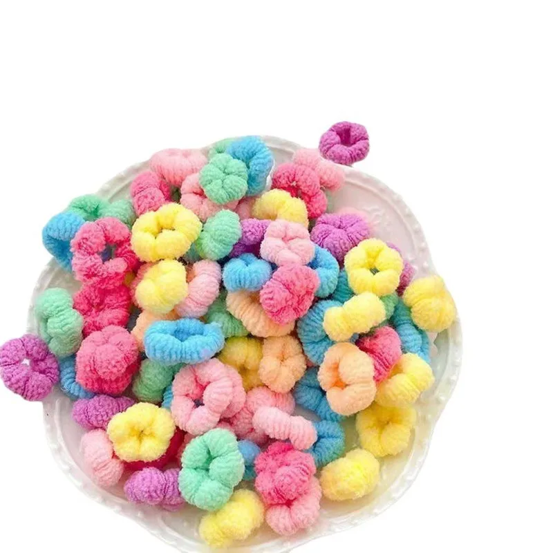 100 Stück Mini-Plüsch-Haargummis, geeignet für Welpen und Kätzchen. Bunte, superweiche und dehnbare Tierhaarschnur – Detail 7