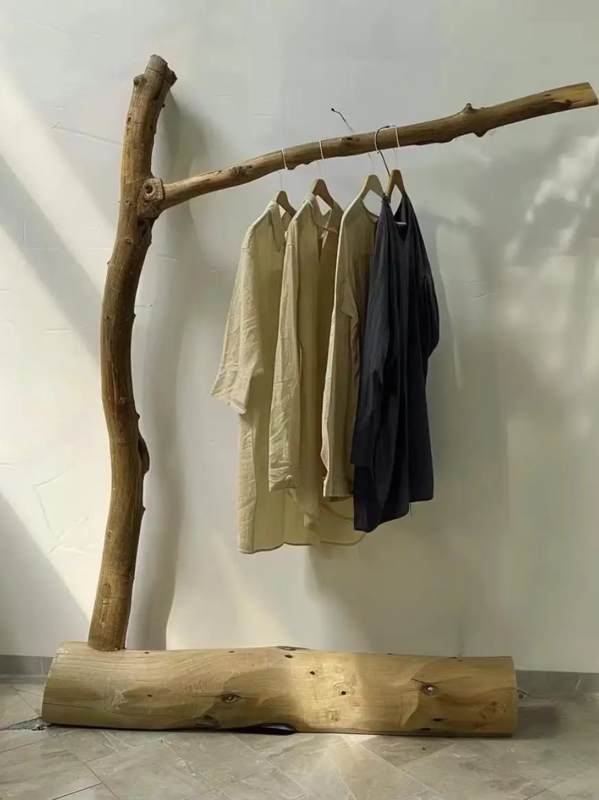 Coat rack Log design Hanging rack Simple and practical Bedroom cloakroom Solid wood design Hanging rack