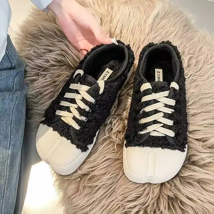 Round Toe Women's Shoes Platform British Style Casual Female Sneakers Loafers Fur Slip-on Modis Flats Clogs New Preppy Slip On